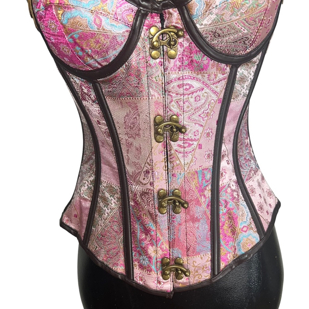 Pink corset - Picture 4 of 16